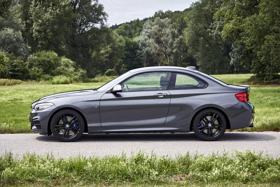  BMW M240i xDrive Coupe 2017 года  (WW) (фото 93 из 116)